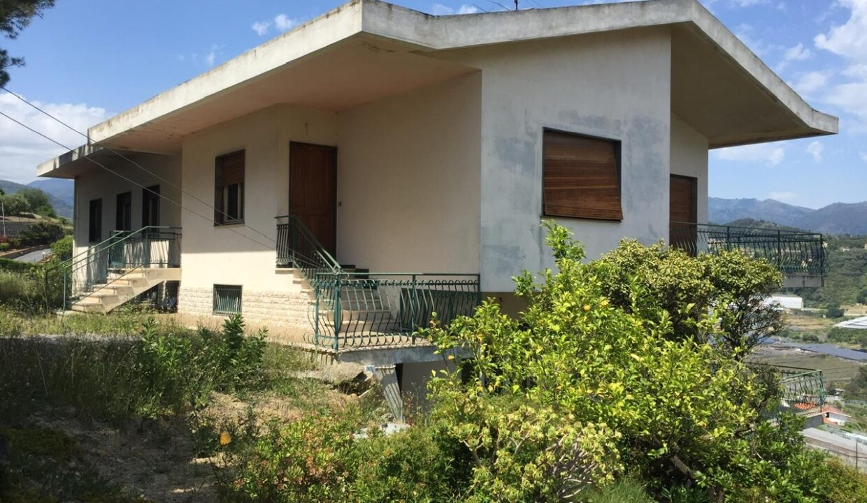 8ca536c4-51b6-4a7f-abd9-a88eaec62bfc