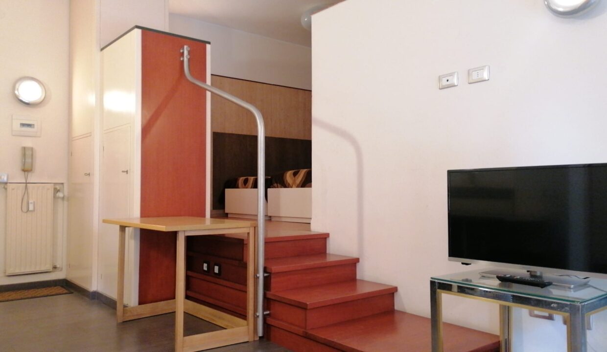 7ac91576-6383-4530-8d63-e4d2a85a1839