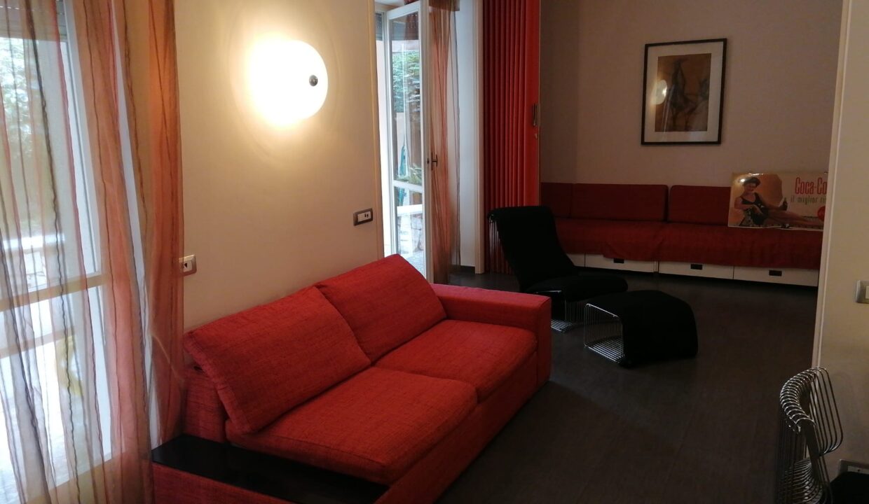 ad2f0391-22b3-4b5b-adc5-4bc79c60996f